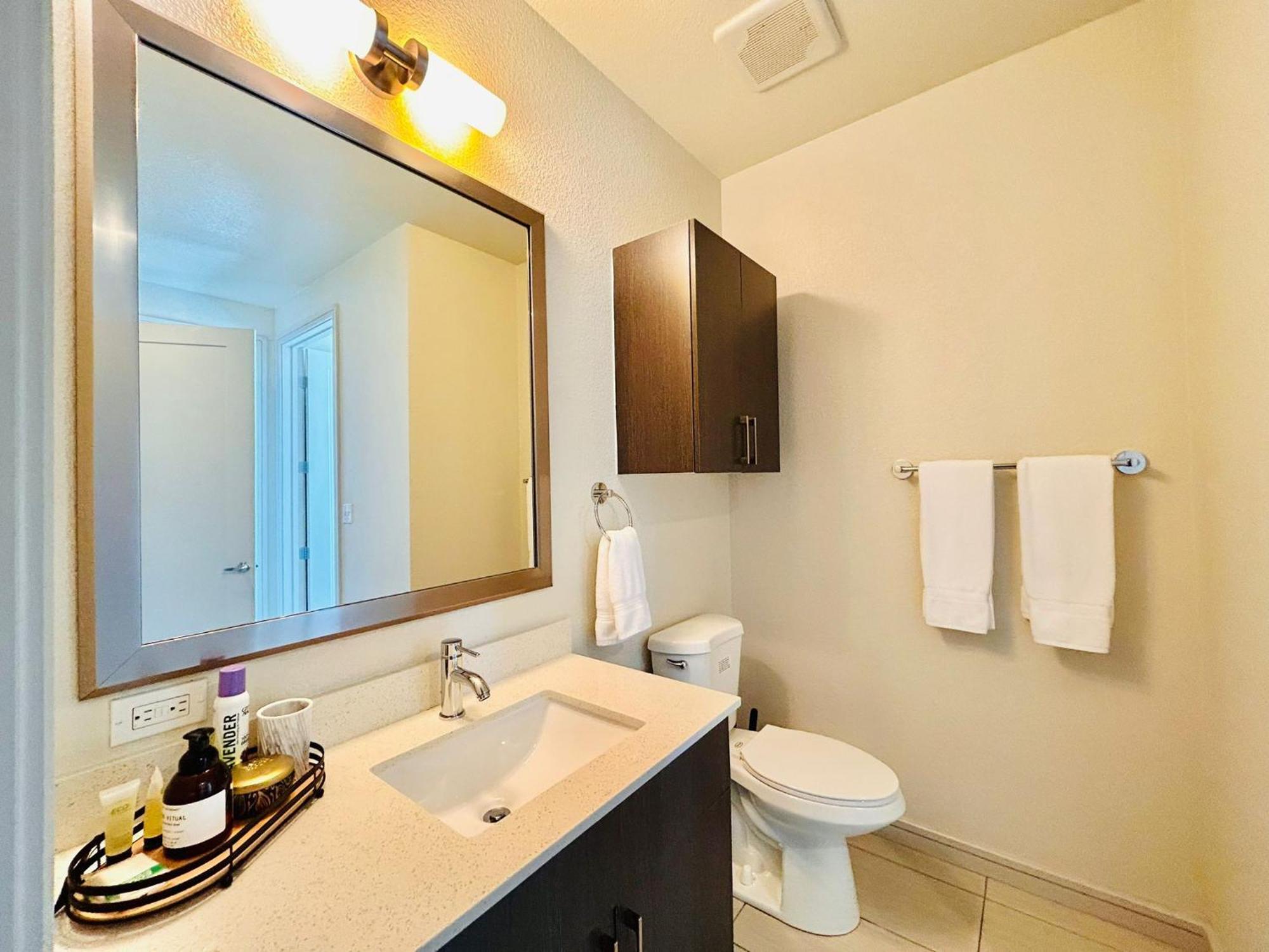Indulge In Luxury Living 2 Bedroom Gem In The Heart Of Austin With Pool, Gym, And Breathtaking Views Exterior foto